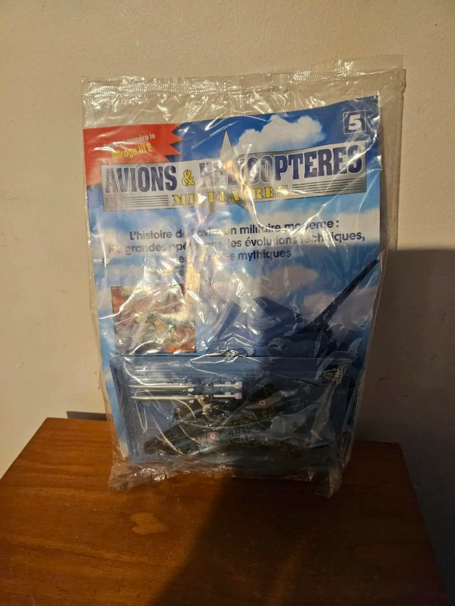 Corgi Atlas French Mirage Jet Fighter - Image 1