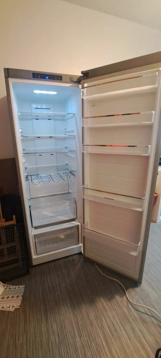 Hoover Grey freestanding grey Fridge - Image 4