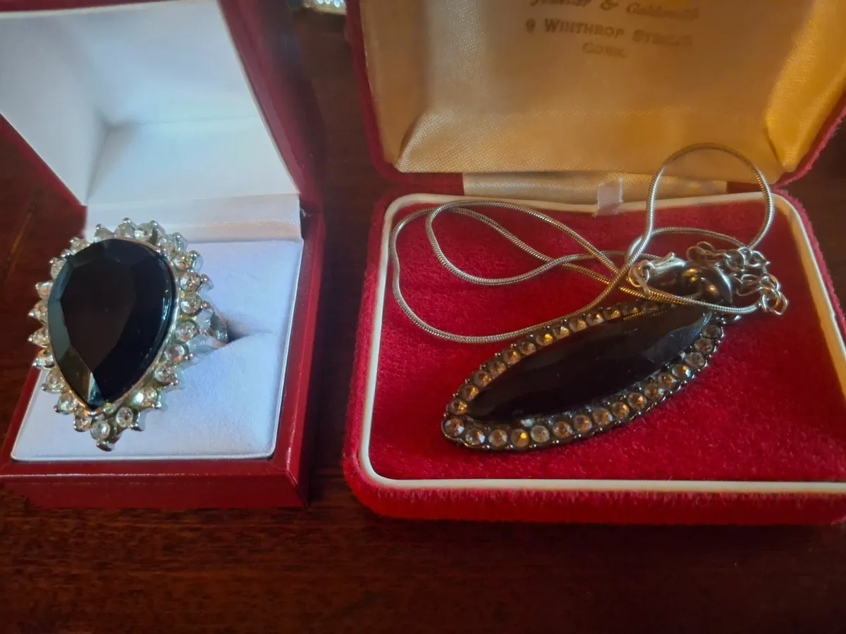 Spectacular Vintage Black Rhinestone - Image 1