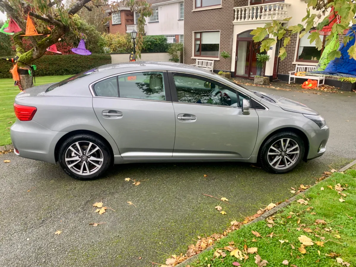 Avensis diesel 1 owner 67k FSH - Image 2