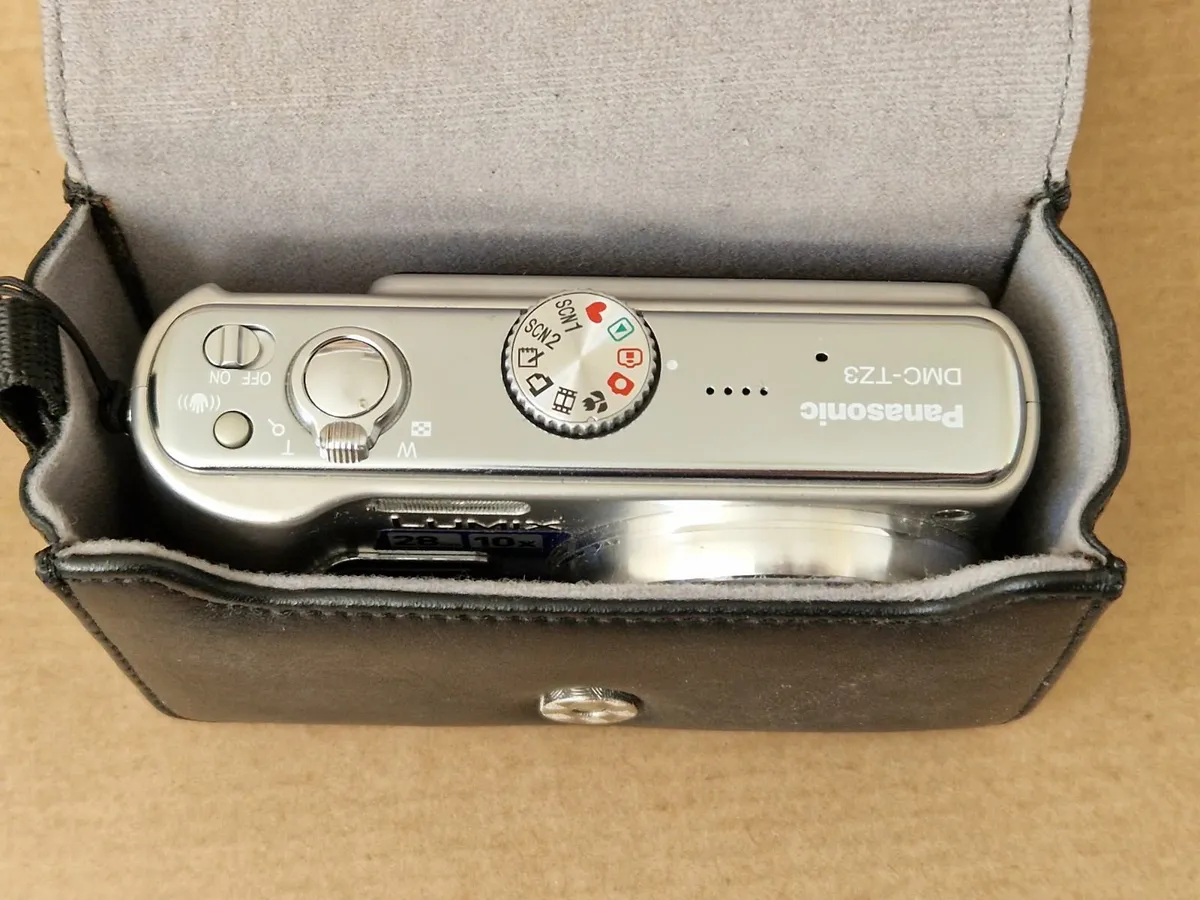 Panasonic Lumix DMC-TZ3 Digital Camera - Image 2