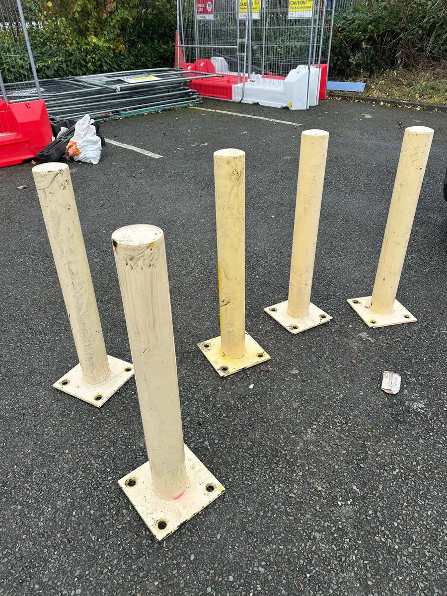 Ram barriers - Image 1