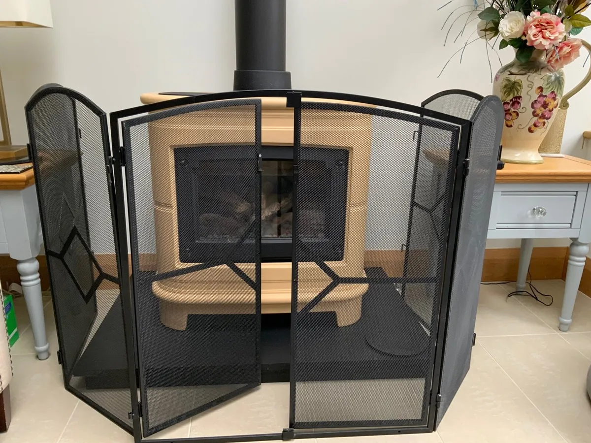 Fire/stove guard - Image 3