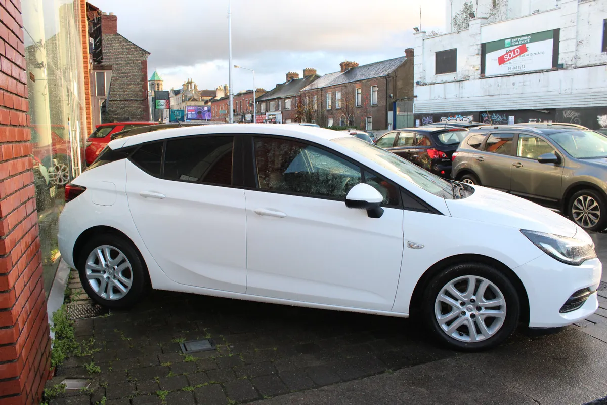 Opel Astra 1.5 D VAN 2 SEAT 2020 - Image 3