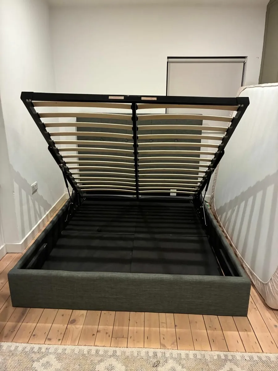 Ottoman Kingsize Bed - Image 1