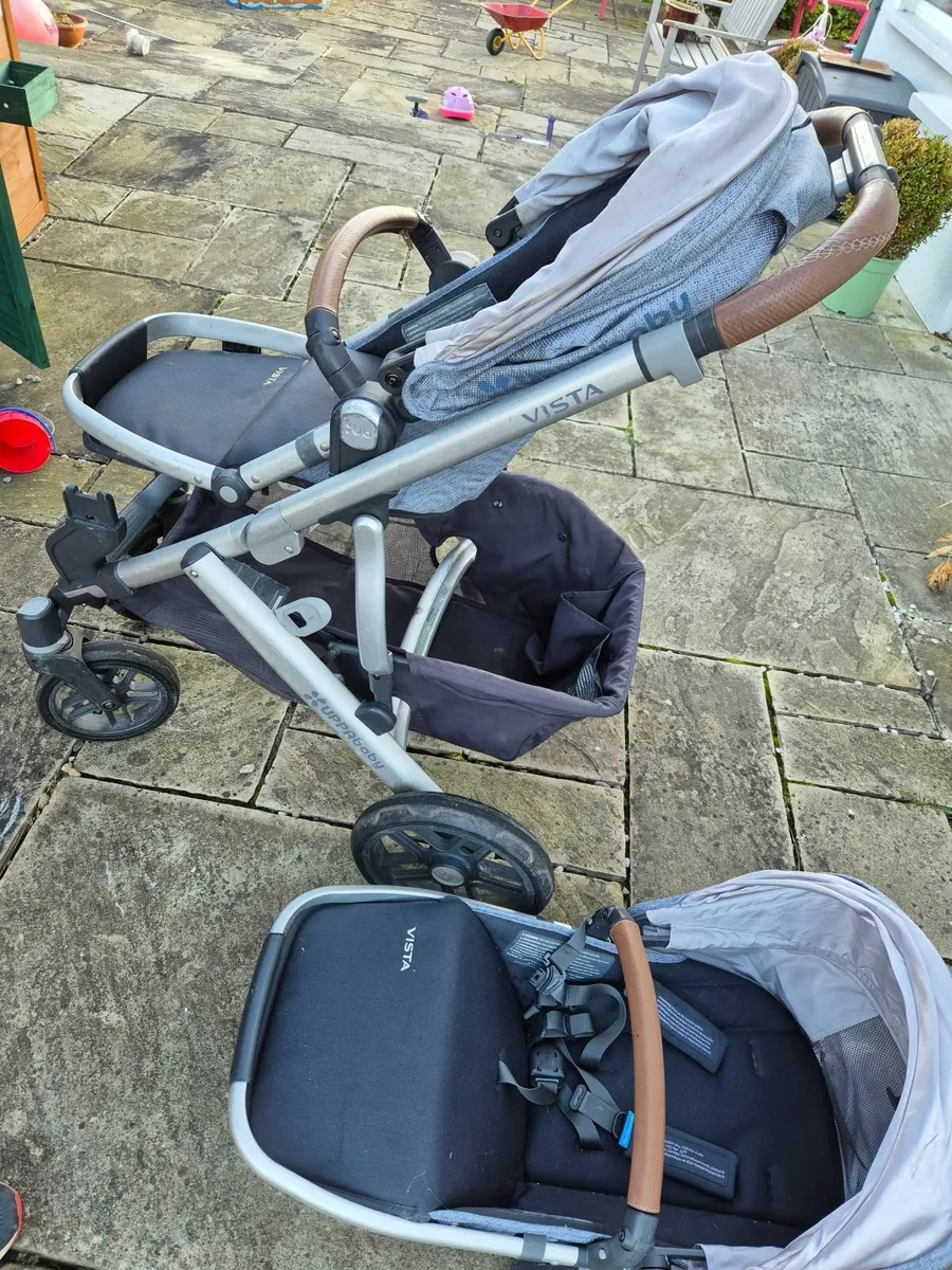 Uppababy Vista Travel System with Rumble Seat - Image 1