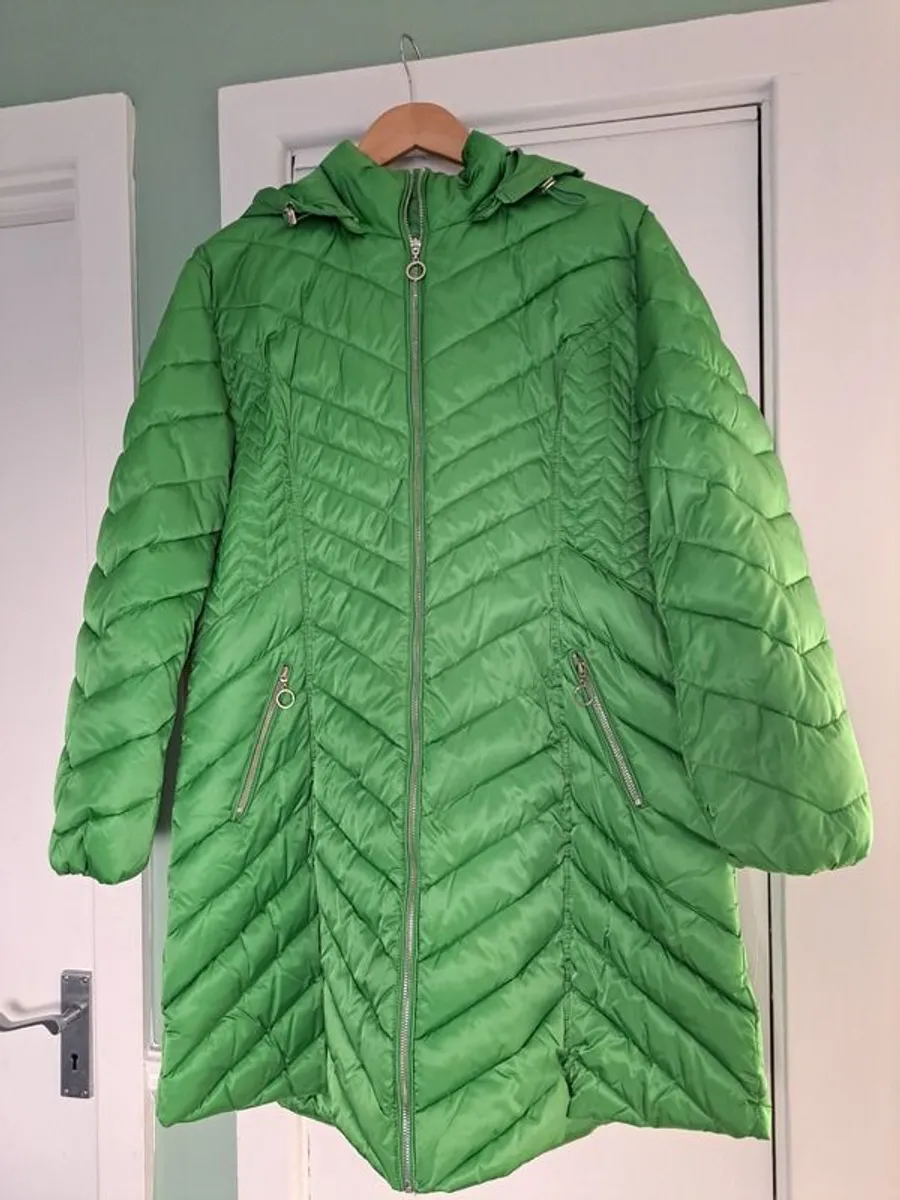 Ladies coats - Image 2