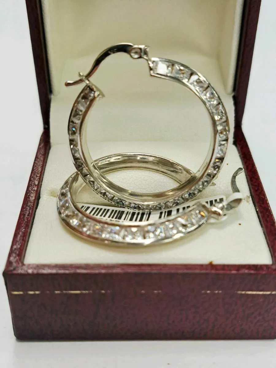 9K White Gold Earrings 9CT - Image 4