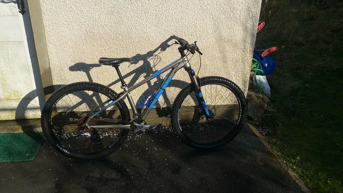 Trek mountain bike - Image 2