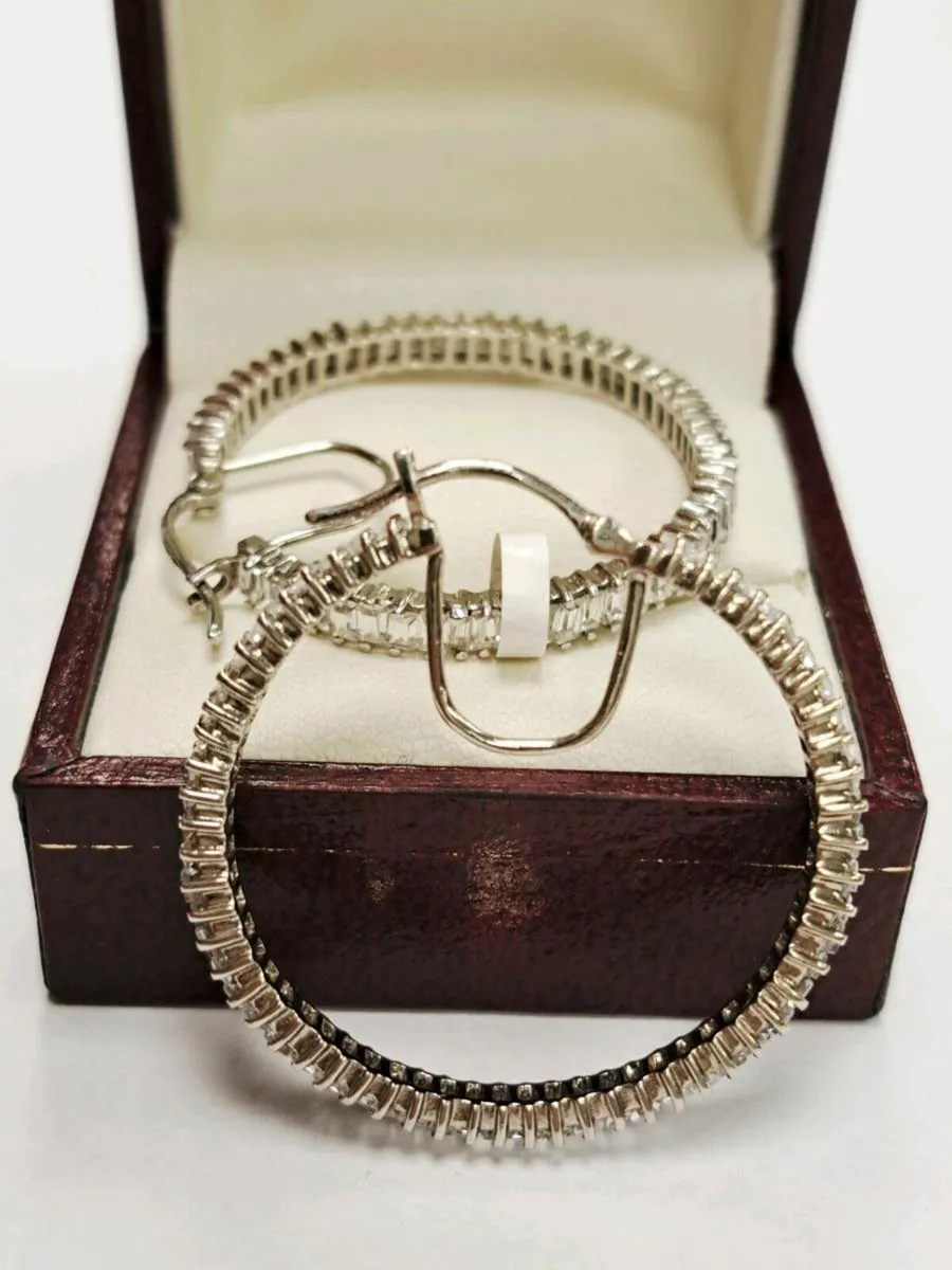 9K White Gold Earrings 9CT - Image 3