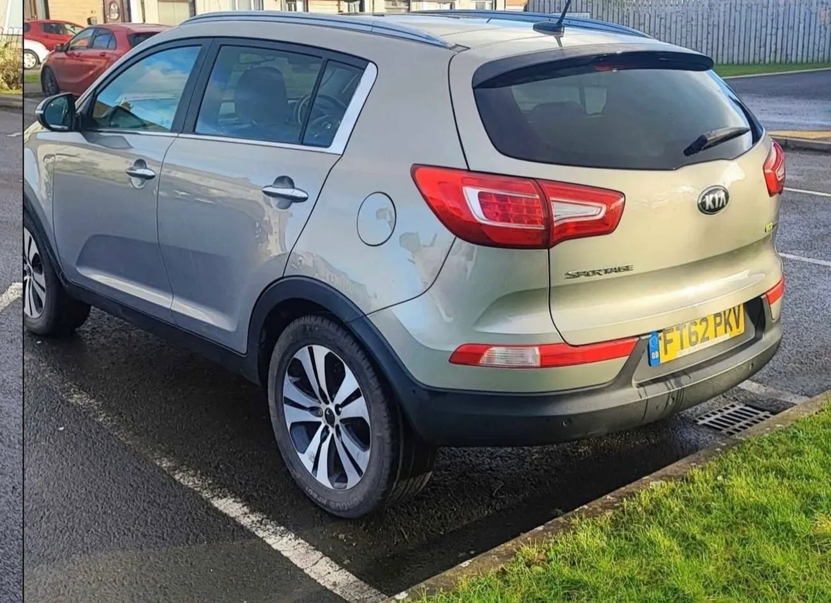 Kia Sportage 2013 Manual Full Leather Interior - Image 2