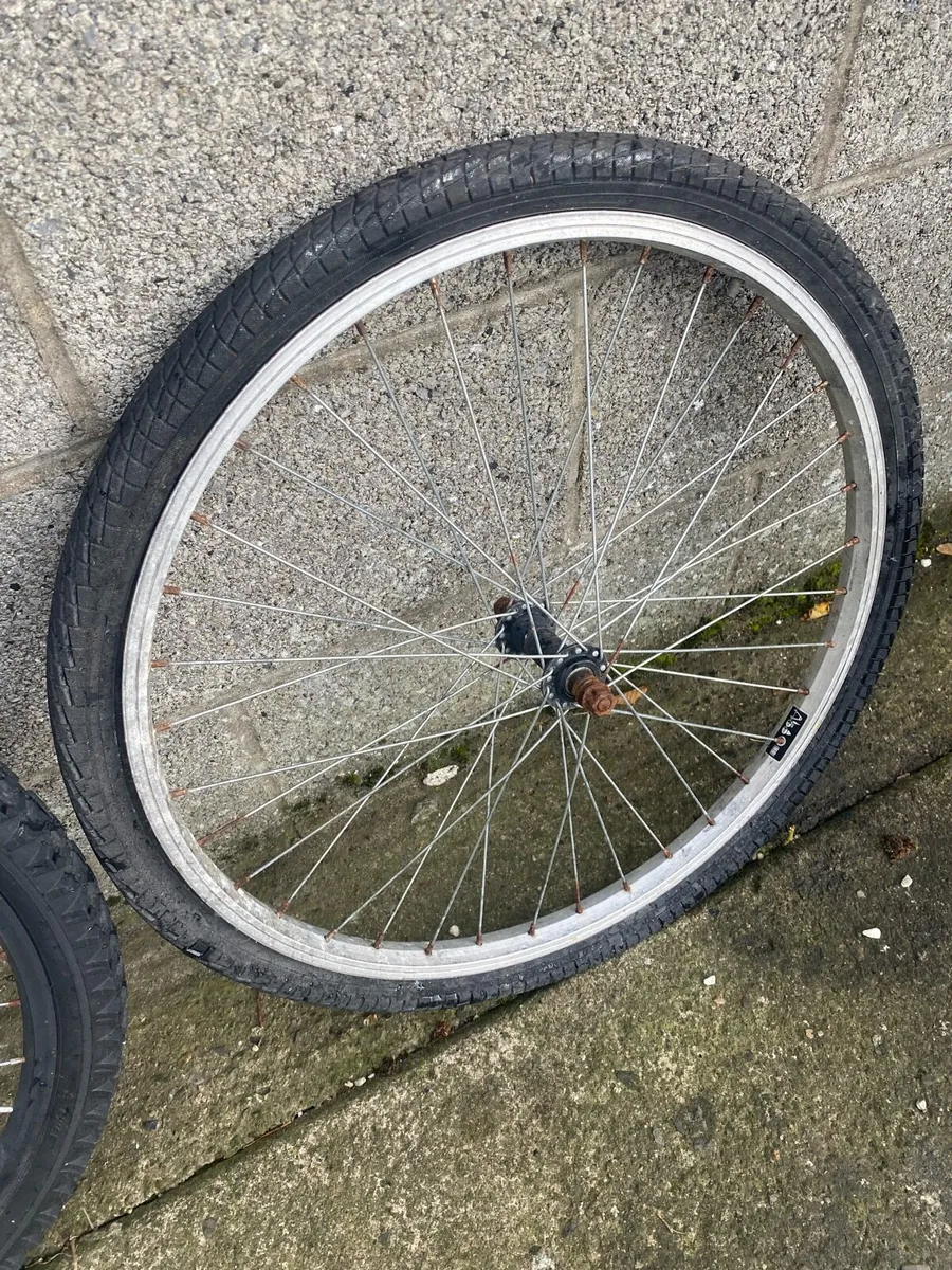 24 inch wheels front and back - Image 4