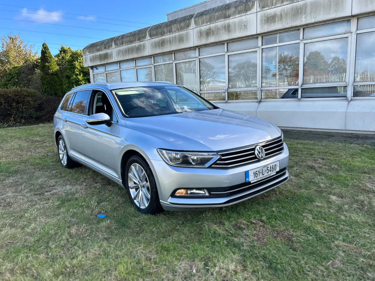 Volkswagen Passat 2016 - Image 2