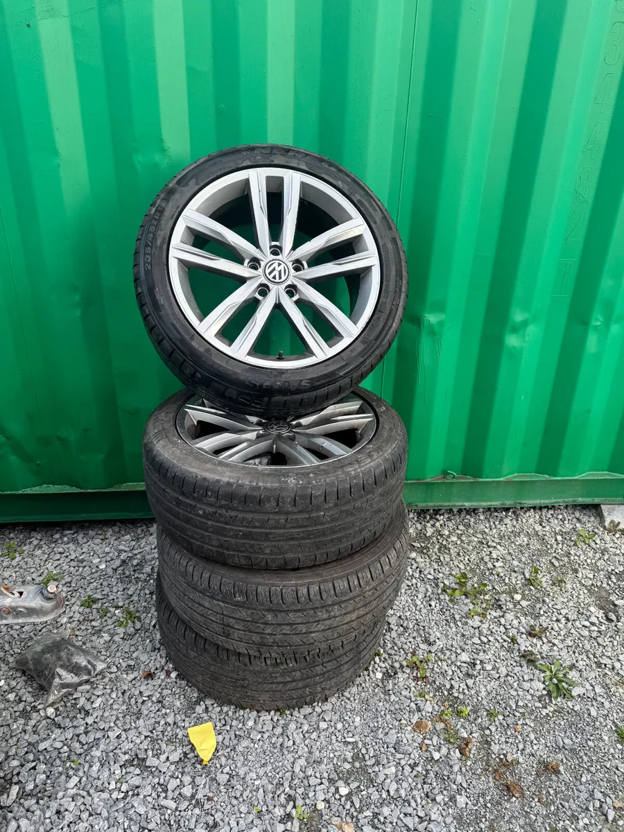 Volkswagen Passat R line wheels - Image 2