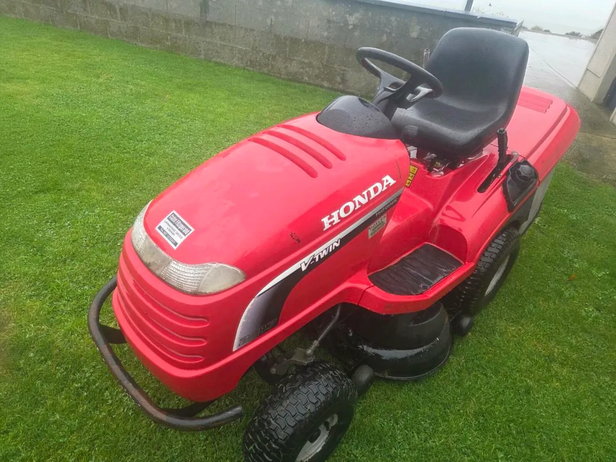 17 hp honda lawnmower for sale - Image 2