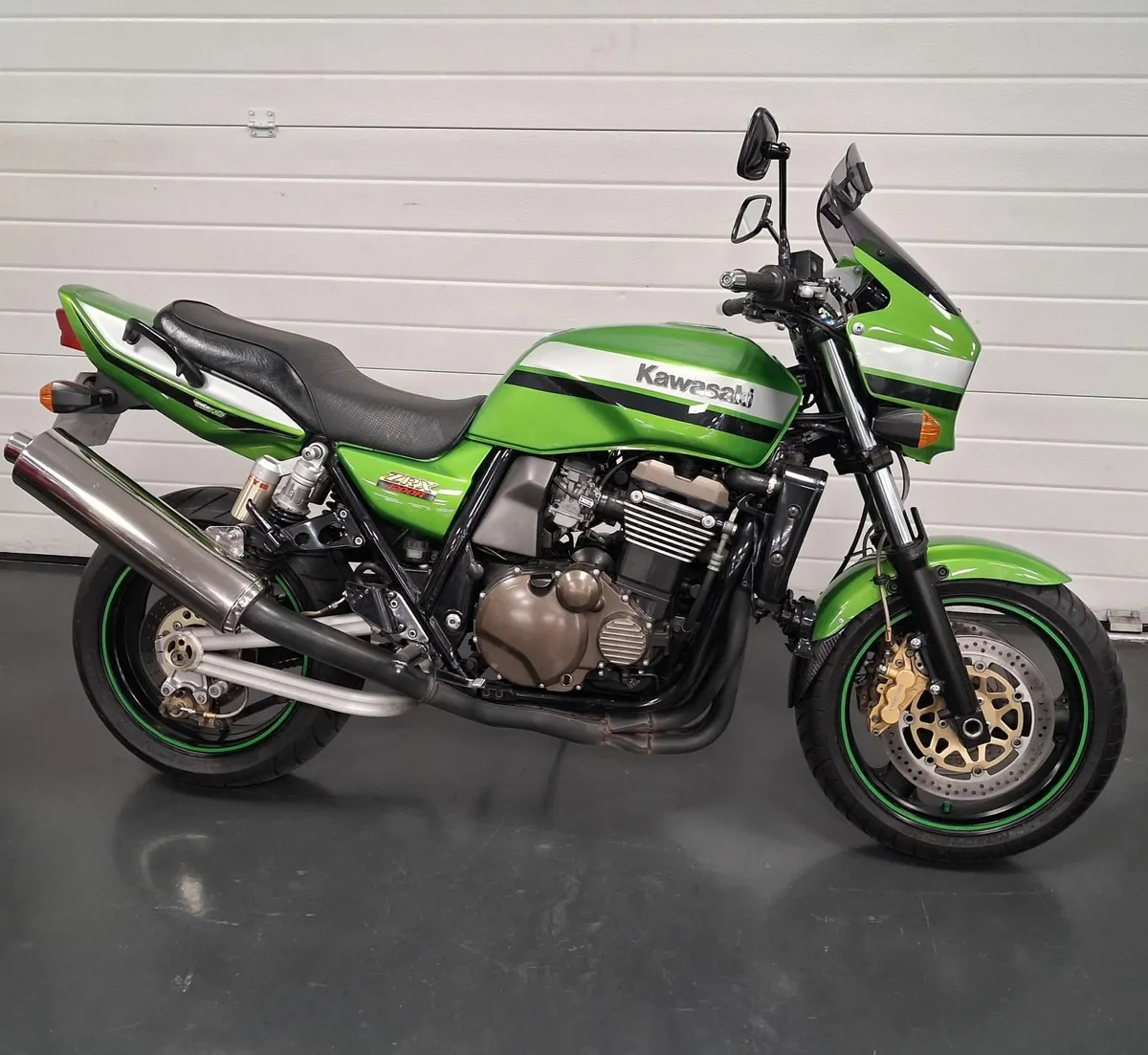 Kawasaki ZRX 1200R - Image 1
