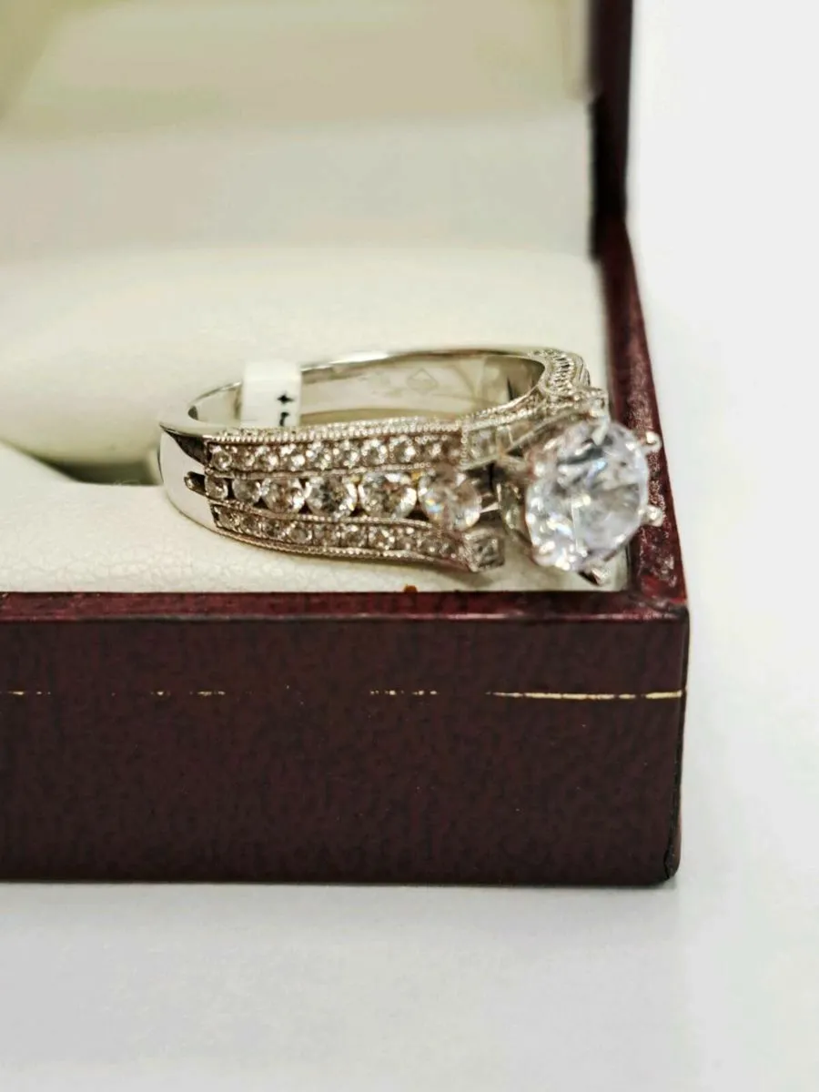 18K White Gold Ring 18CT - Image 2