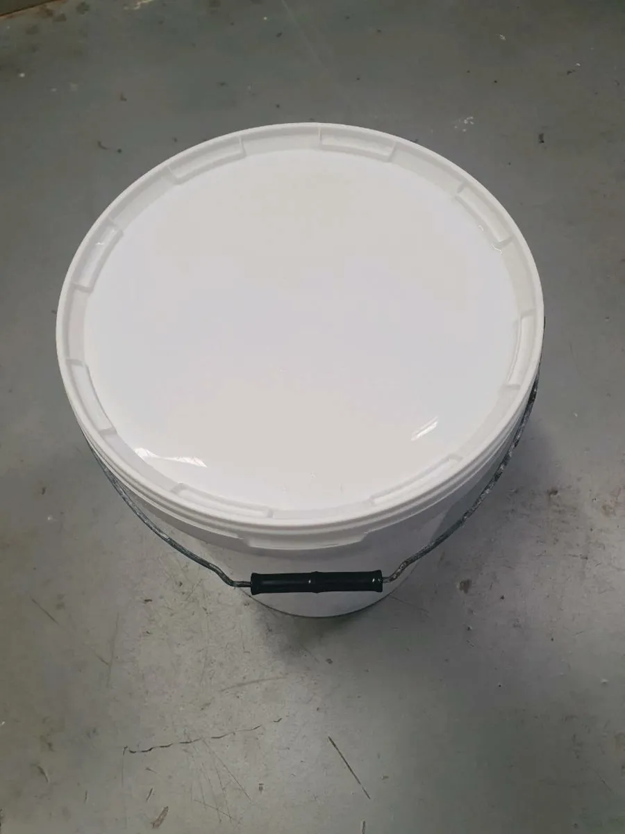 Mixing buckets - Image 1