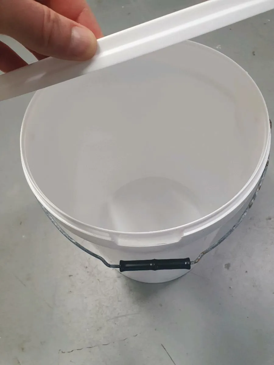 Mixing buckets - Image 2