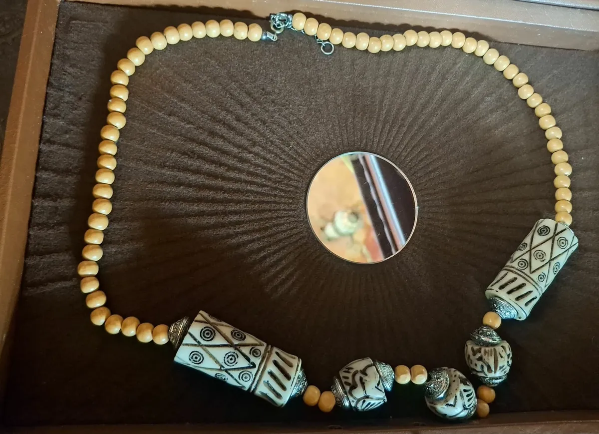Tribal/Bohemian Necklace ​– Stunning - Image 3