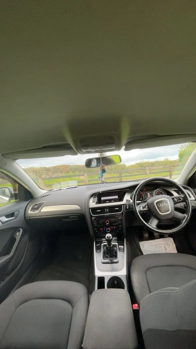 Audi A4 €5,300 ONO - Image 4