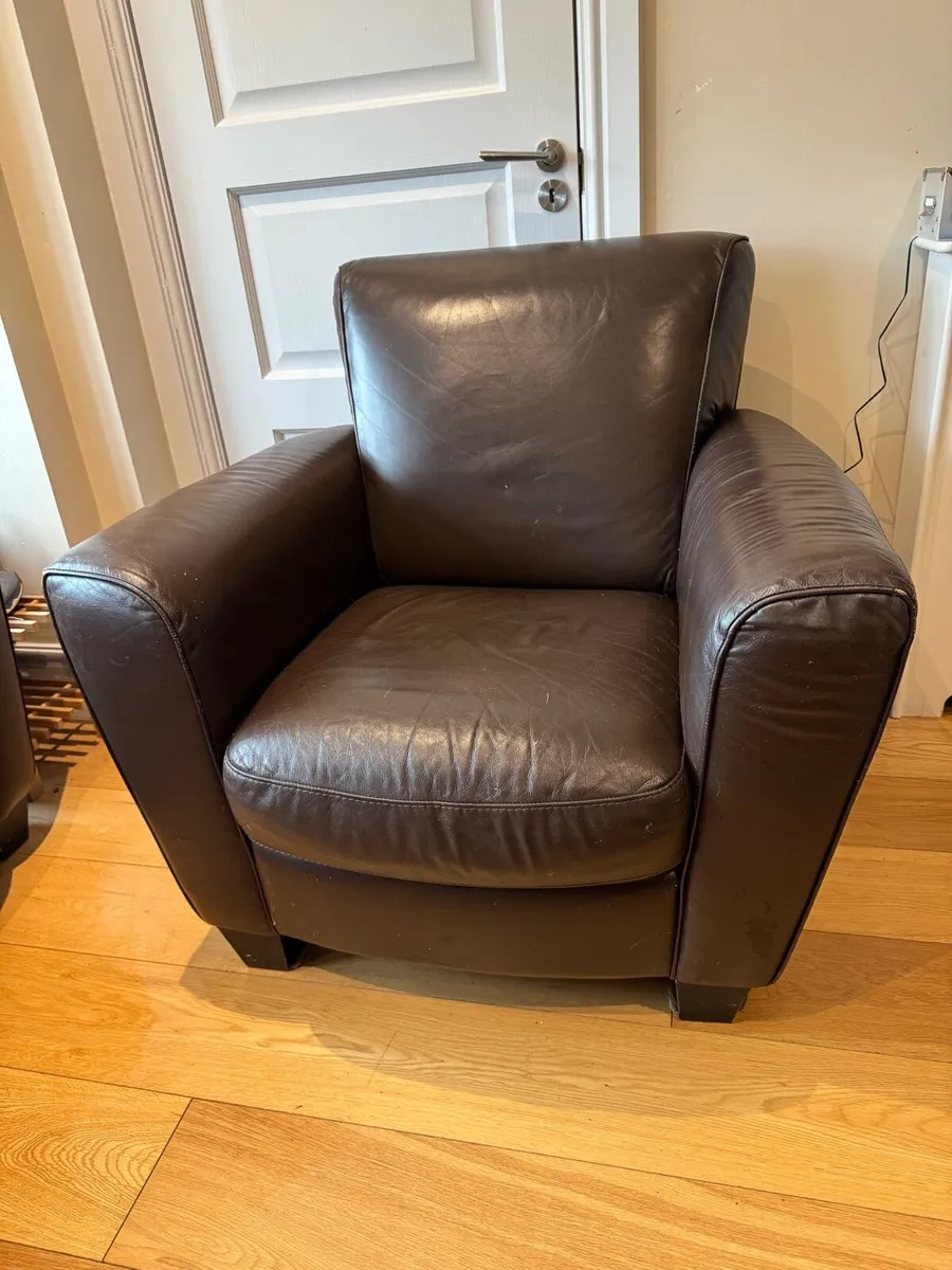 Natuzzi leather tub chair - Image 1