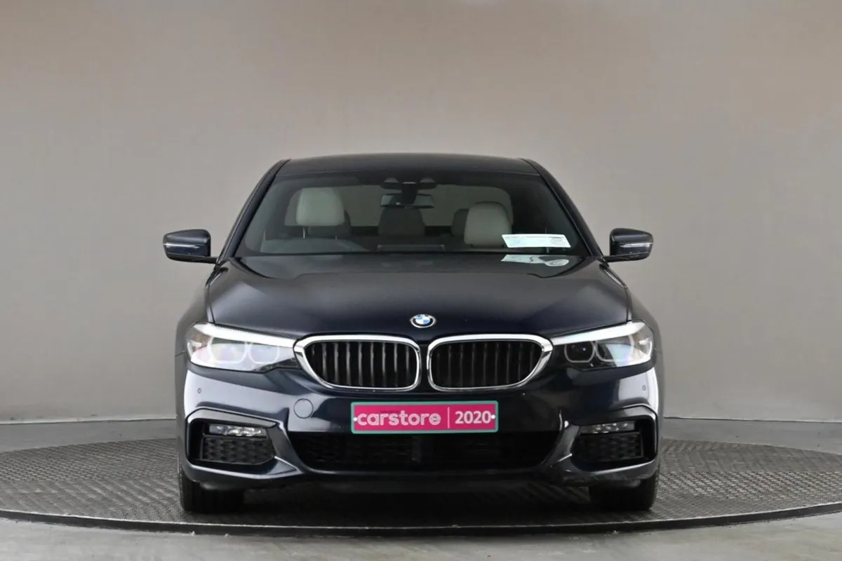 BMW 5 Series 520D M Sport Zm6n  full Beige Leathe - Image 2