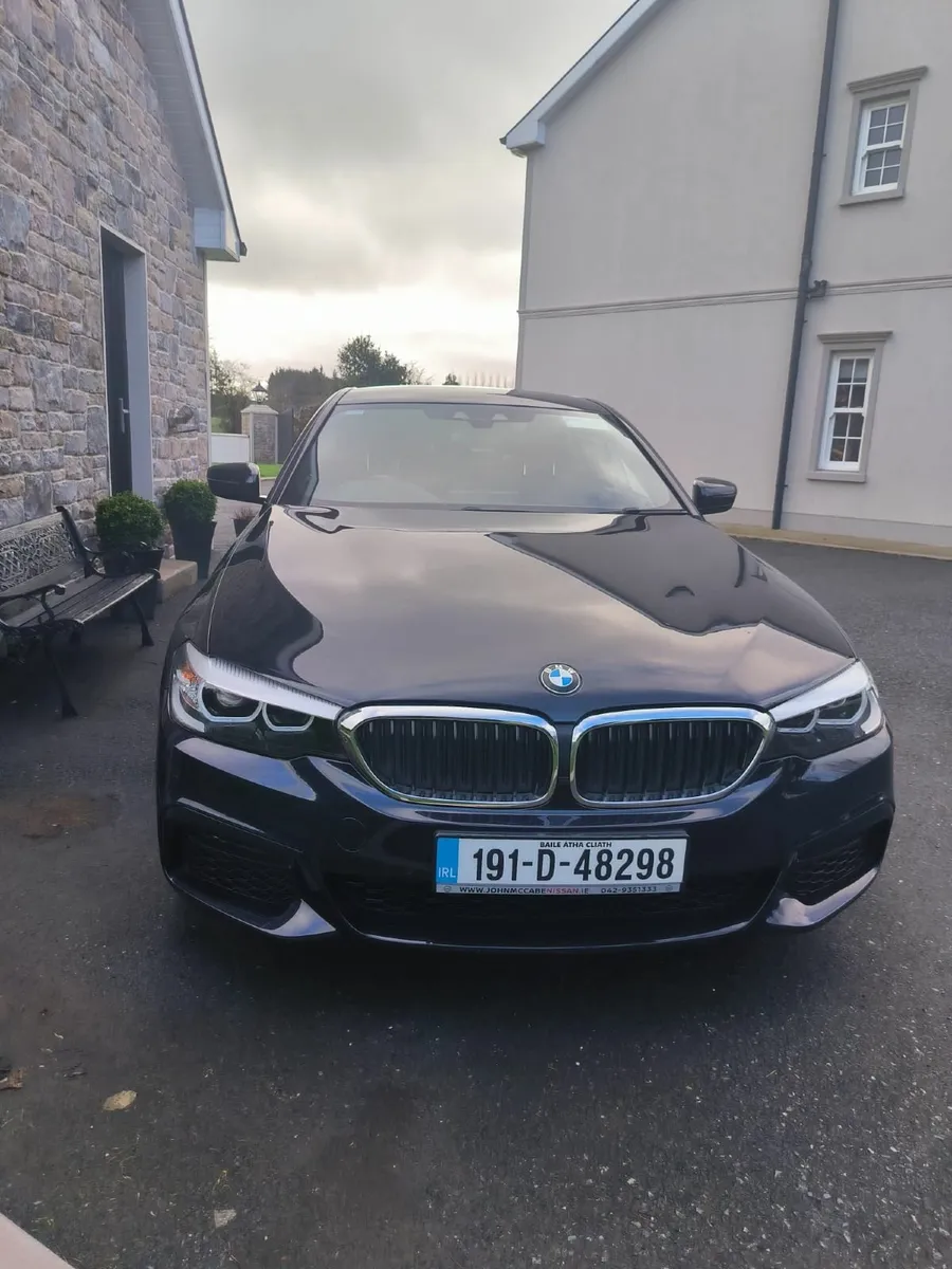 BMW 5-Series 2019 - Image 2
