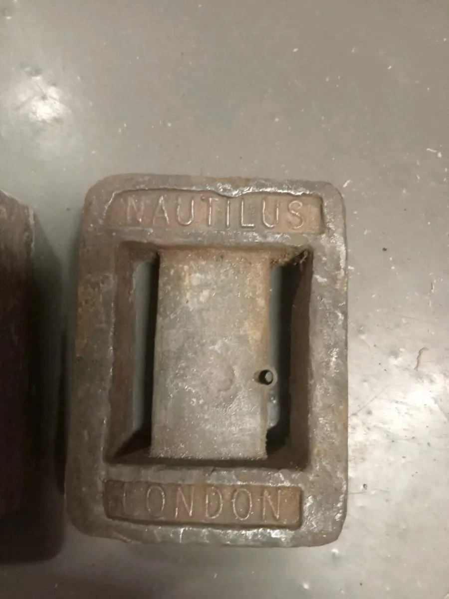 Two old led weights - Image 3
