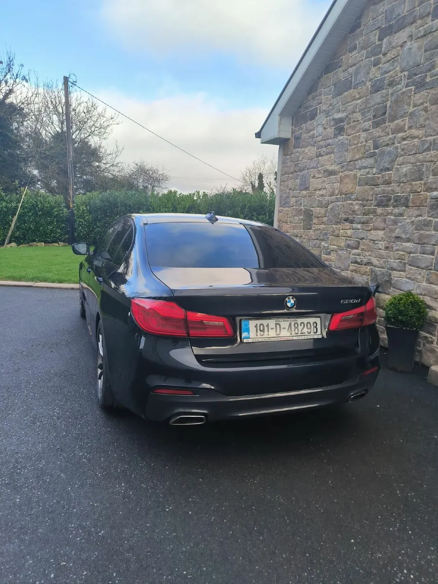 BMW 5-Series 2019 - Image 3