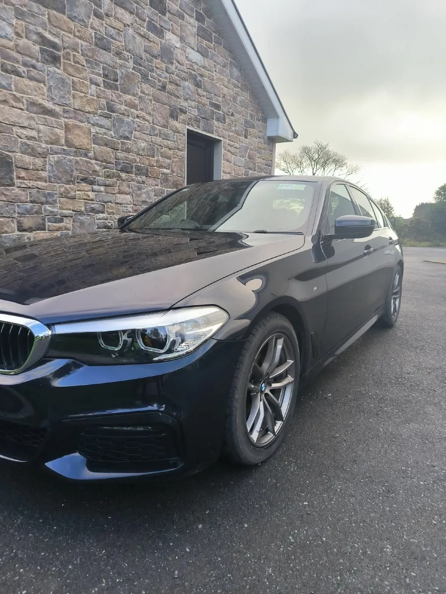 BMW 5-Series 2019 - Image 4