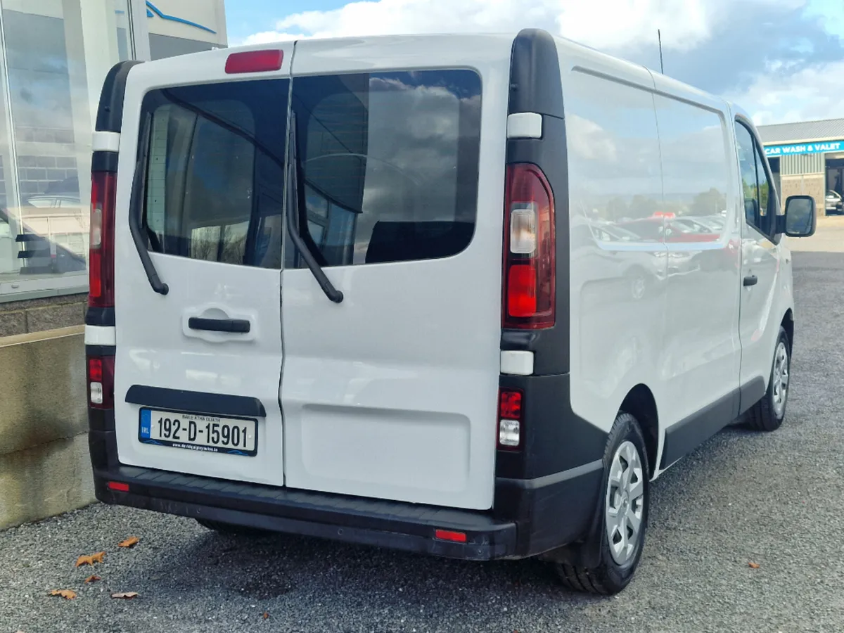 Renault Trafic SL27 Energy DCI 95 Business PA - Image 3