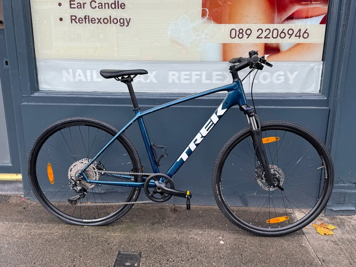 Trek Dual Sport 3 - Image 1