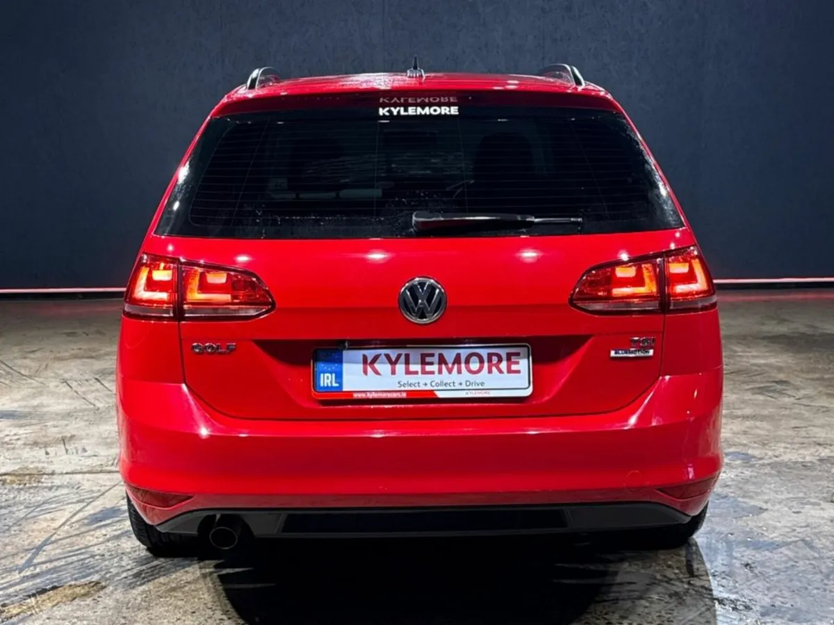 Volkswagen Golf 1.2 TSI - REVERSE CAMERA - ELECTRI - Image 4