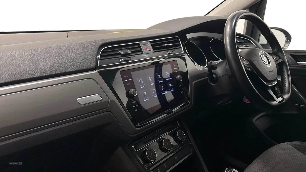 SEPT 2018 VOLKSWAGEN TOURAN 1.6 TDI 115 SE FAMILY - Image 2