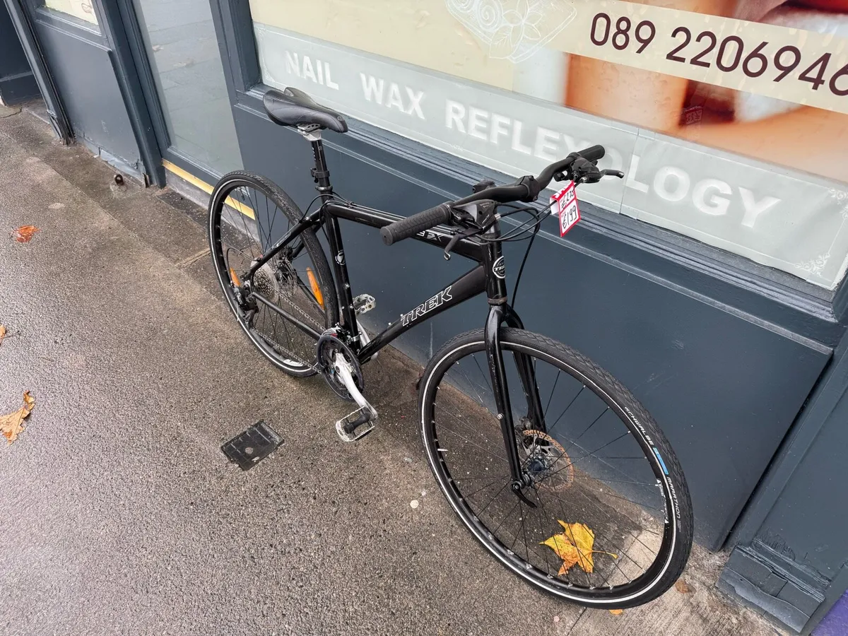 Trek FX 7.3 - Image 3