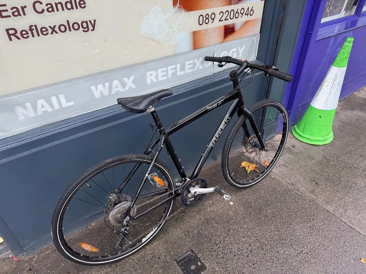 Trek FX 7.3 - Image 4