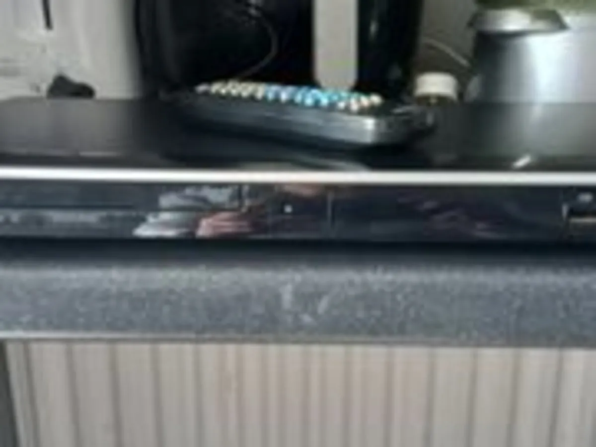 Toshiba DVD/CD/USB Player with remote & Scart lead