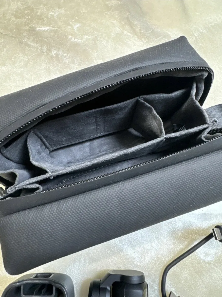 DJI - Osmo Pocket 3 - Creator Combo - Image 2