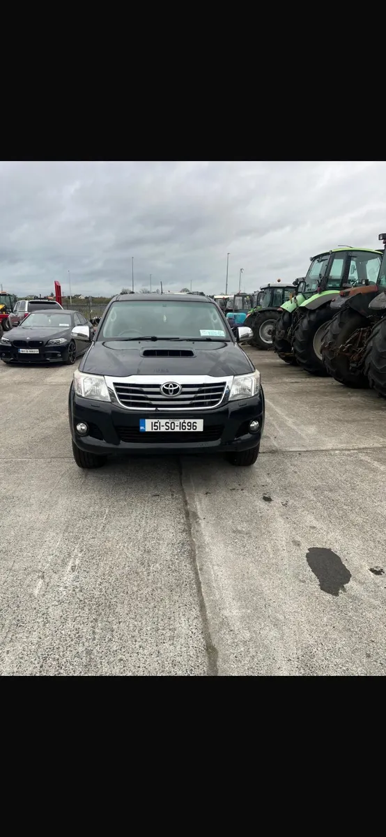 Toyota Hilux 2015 - Image 2