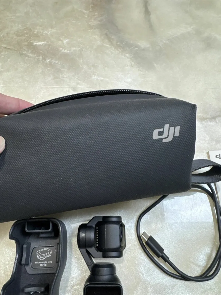 DJI - Osmo Pocket 3 - Creator Combo - Image 3