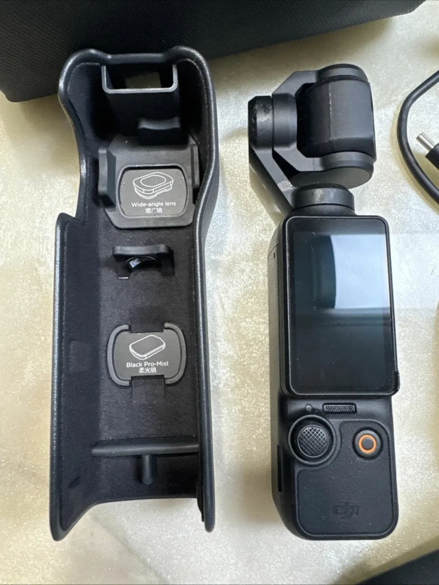 DJI - Osmo Pocket 3 - Creator Combo - Image 4