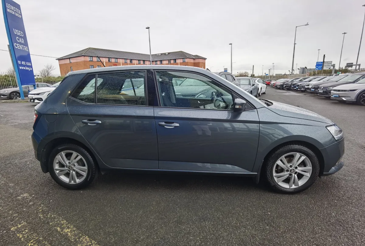 SKODA FABIA 1.0MPI AMBITION - Image 4