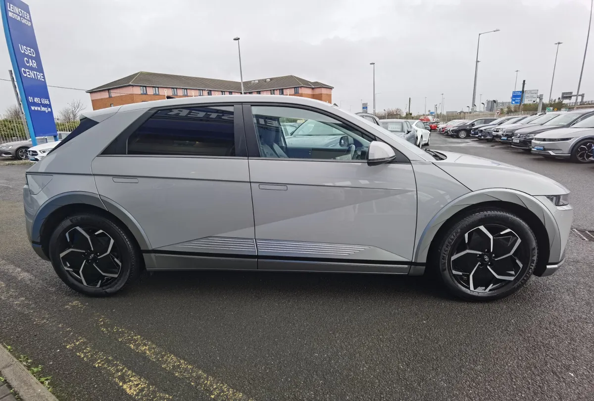 HYUNDAI IONIQ 5 77KWH PREMIUM - Image 4
