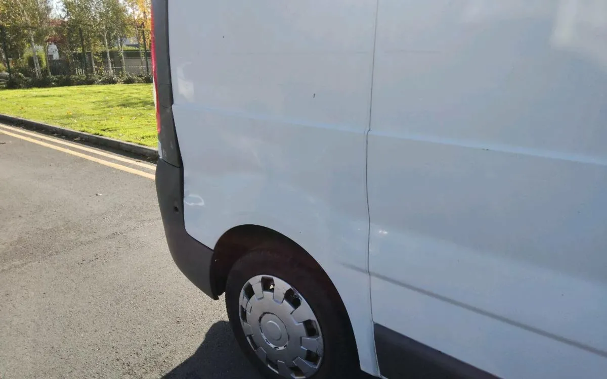 Opel Vivaro - Image 4