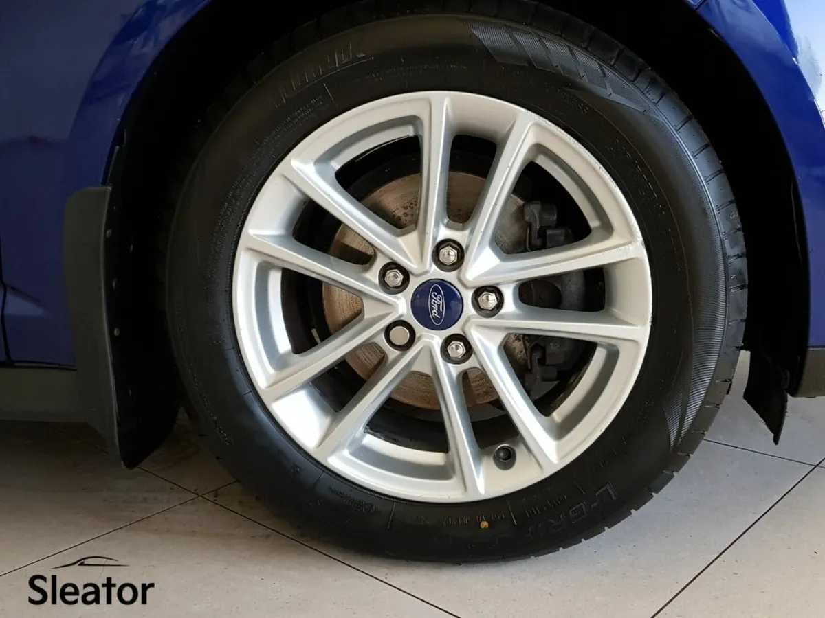 Ford C-Max 1.5 TDCI 95PS 5 Seat M6 4DR - Image 4