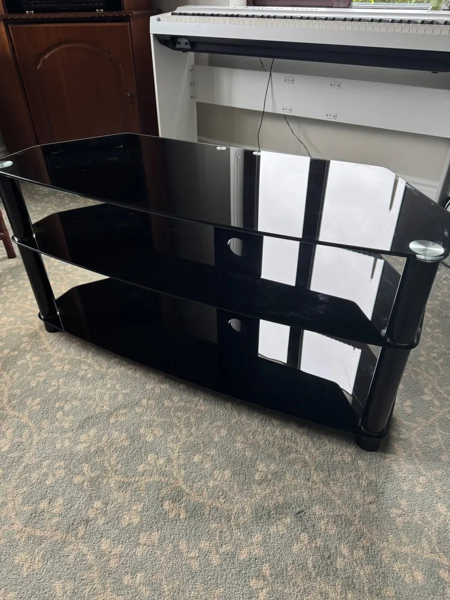 Tv stand - Image 1