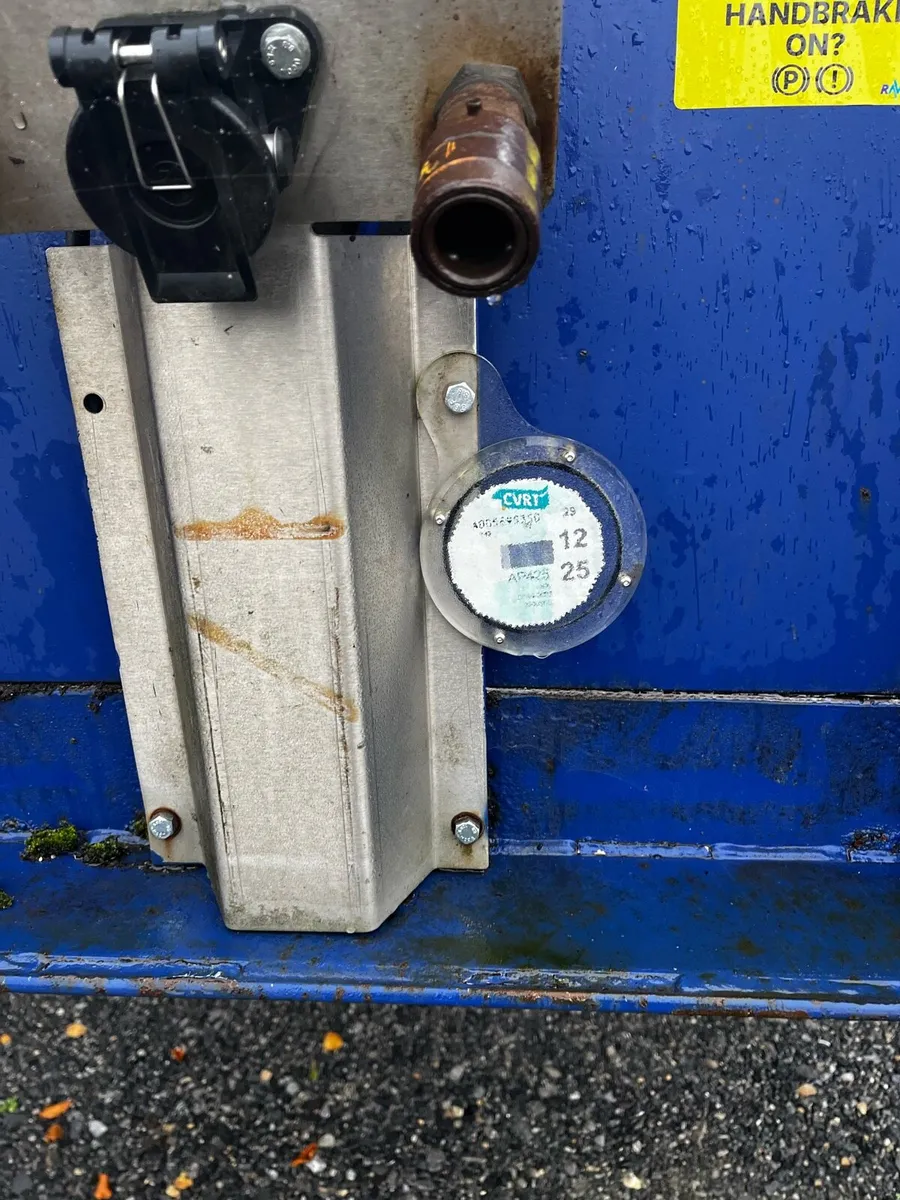 45 foot flat trailer - Image 4