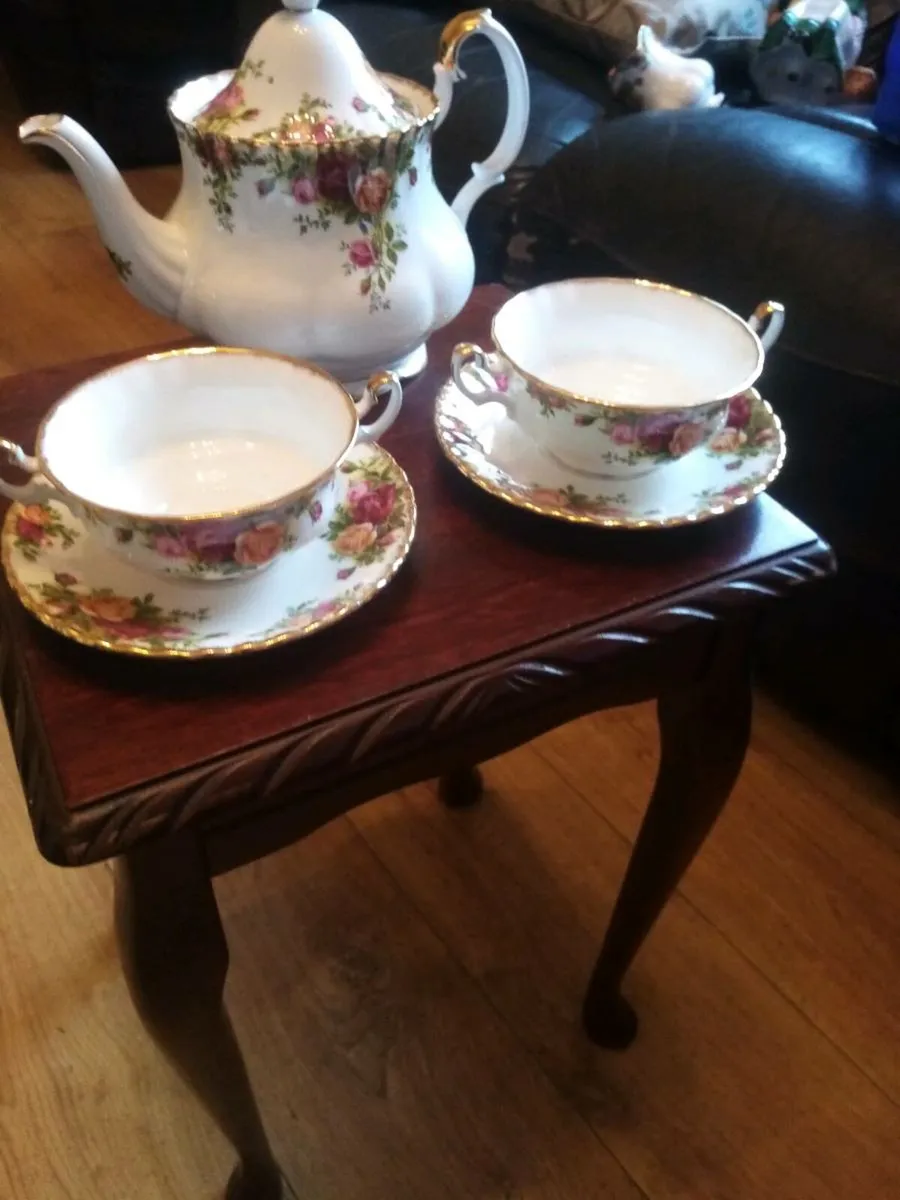 Old country rose - Image 3