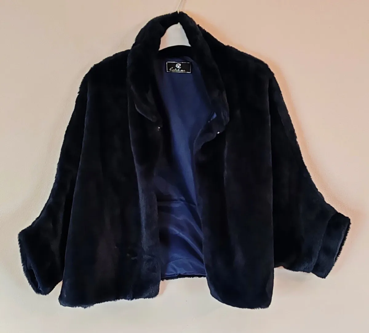 Navy faux fur cape - Image 1